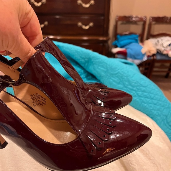 BNW beautiful shoes color red wine size 8.5 - Picture 3 of 4